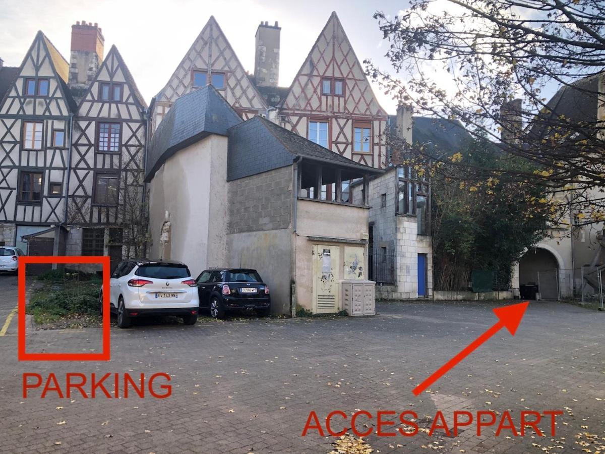 Апартаменты Le Grand Mirebeau - Parking Prive Бурж Экстерьер фото